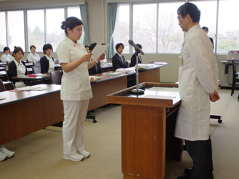 写真：平成２８年度新採用者就任式