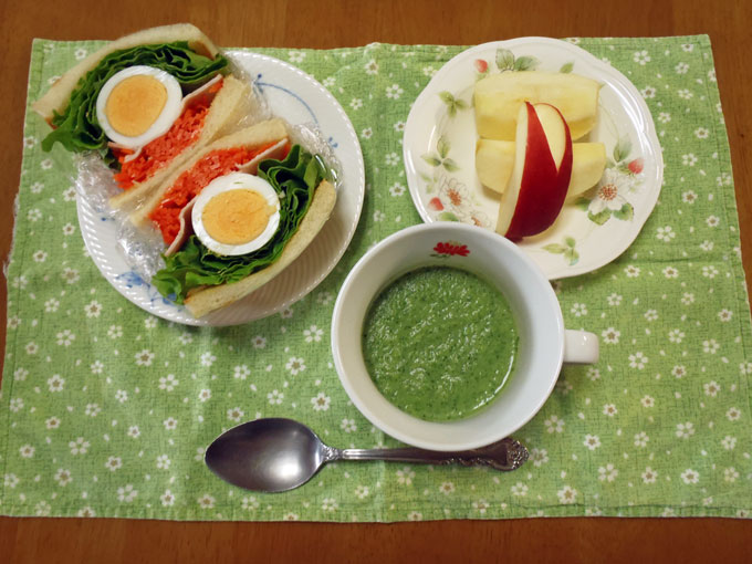 朝食「萌え断サンドイッチ」